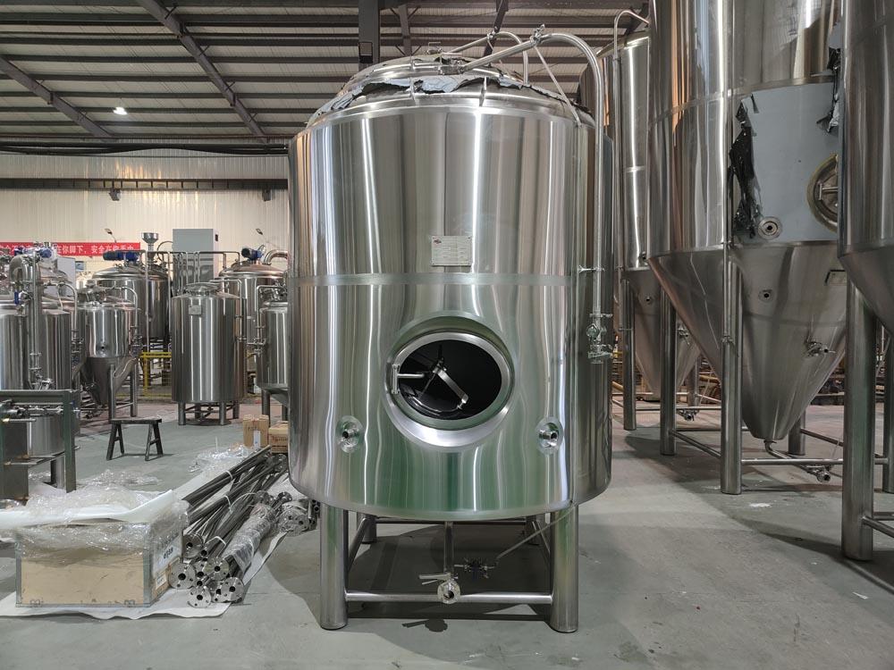 5000L Double wall bright beer tank